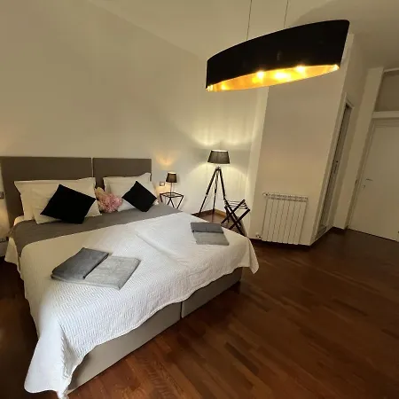 Emi's Bed & Breakfast 4*