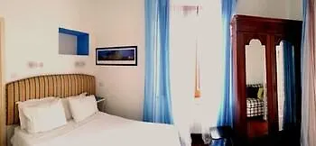 Emi's Bed & Breakfast 4*