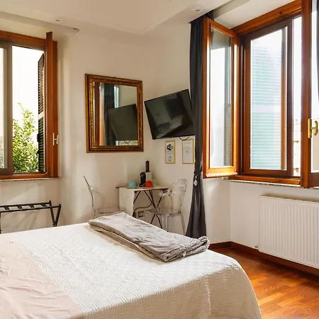 Emi's Couette-café 4*