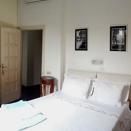 Bed & Breakfast Emi's Rom