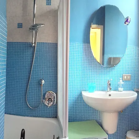 Bed & Breakfast Emi's 4*