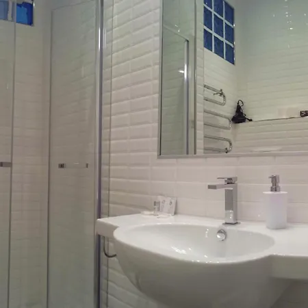 Bed & Breakfast Emi's 4*