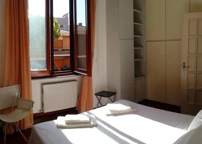 Bed and Breakfast Emi's 4*